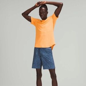 Lululemon Men’s Drysense Short Sleeve Shirt Clementine / White